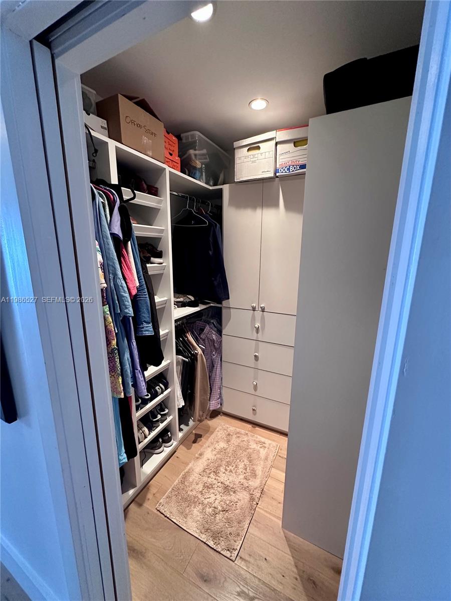 VILLAHARBOUR APTS CONDO - Residential Lease