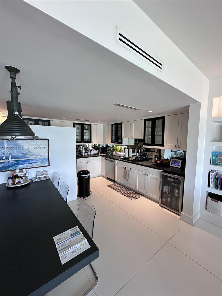 VILLAHARBOUR APTS CONDO - Residential Lease