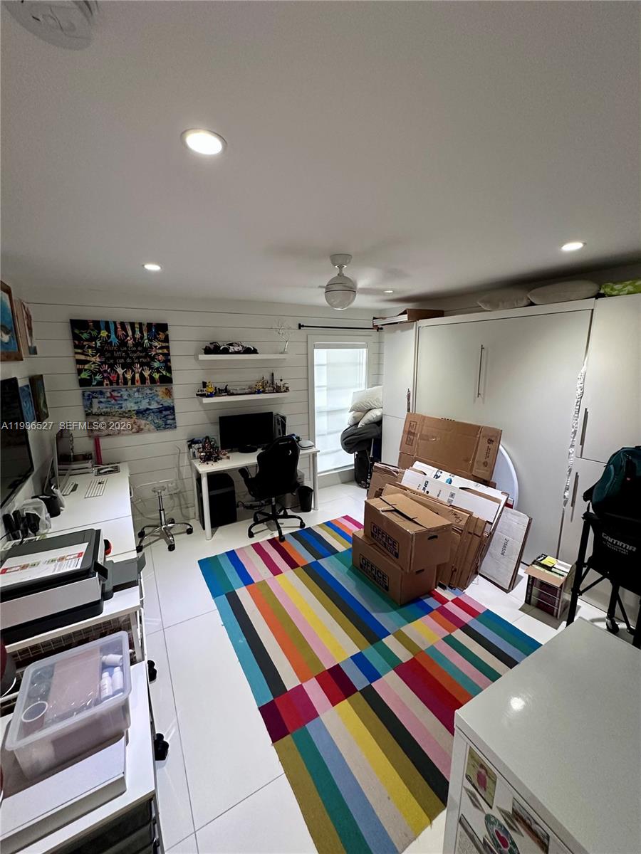 VILLAHARBOUR APTS CONDO - Residential Lease