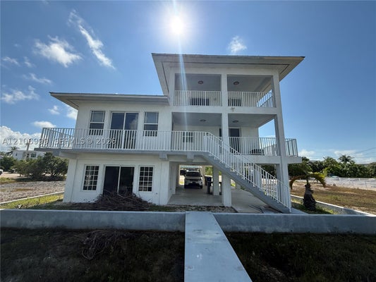 27403 ANTIGUA LN, SUMMERLAND KEY, FL 33042 - Image 67449ac549e7e49be338d8ff2fdb52d3/140756747