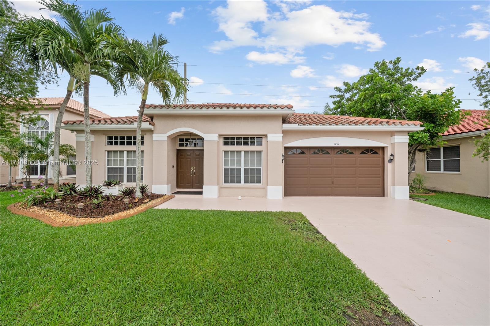 1154 Nw 183rd Ter, Pembroke Pines, Miami-Dade County, Florida - 3 Bedrooms  
3 Bathrooms - 