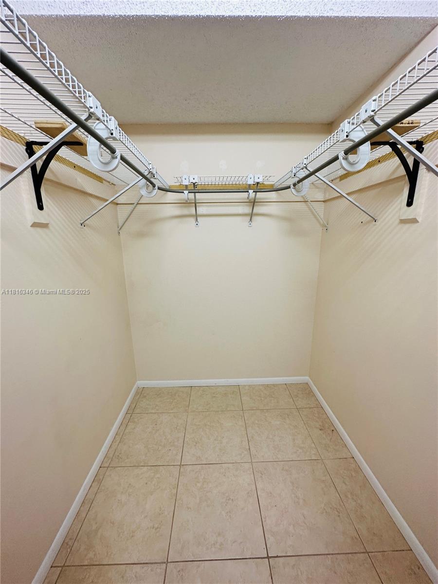 CAMINO CIRCLE CONDO - Residential