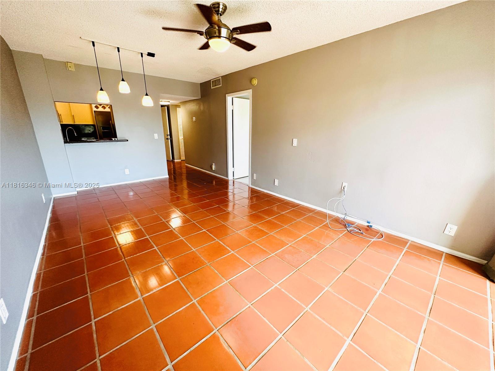 CAMINO CIRCLE CONDO - Residential