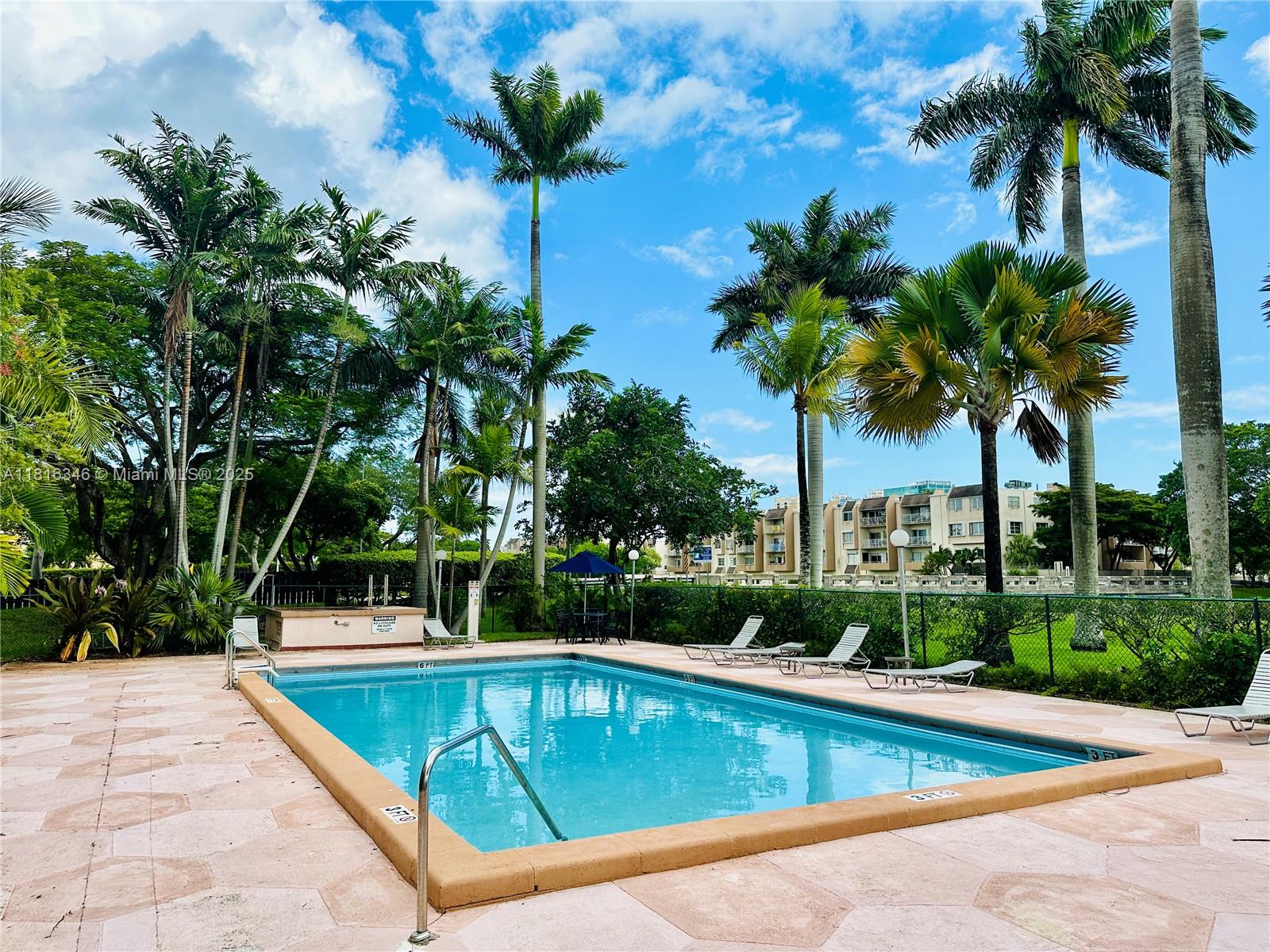CAMINO CIRCLE CONDO - Residential
