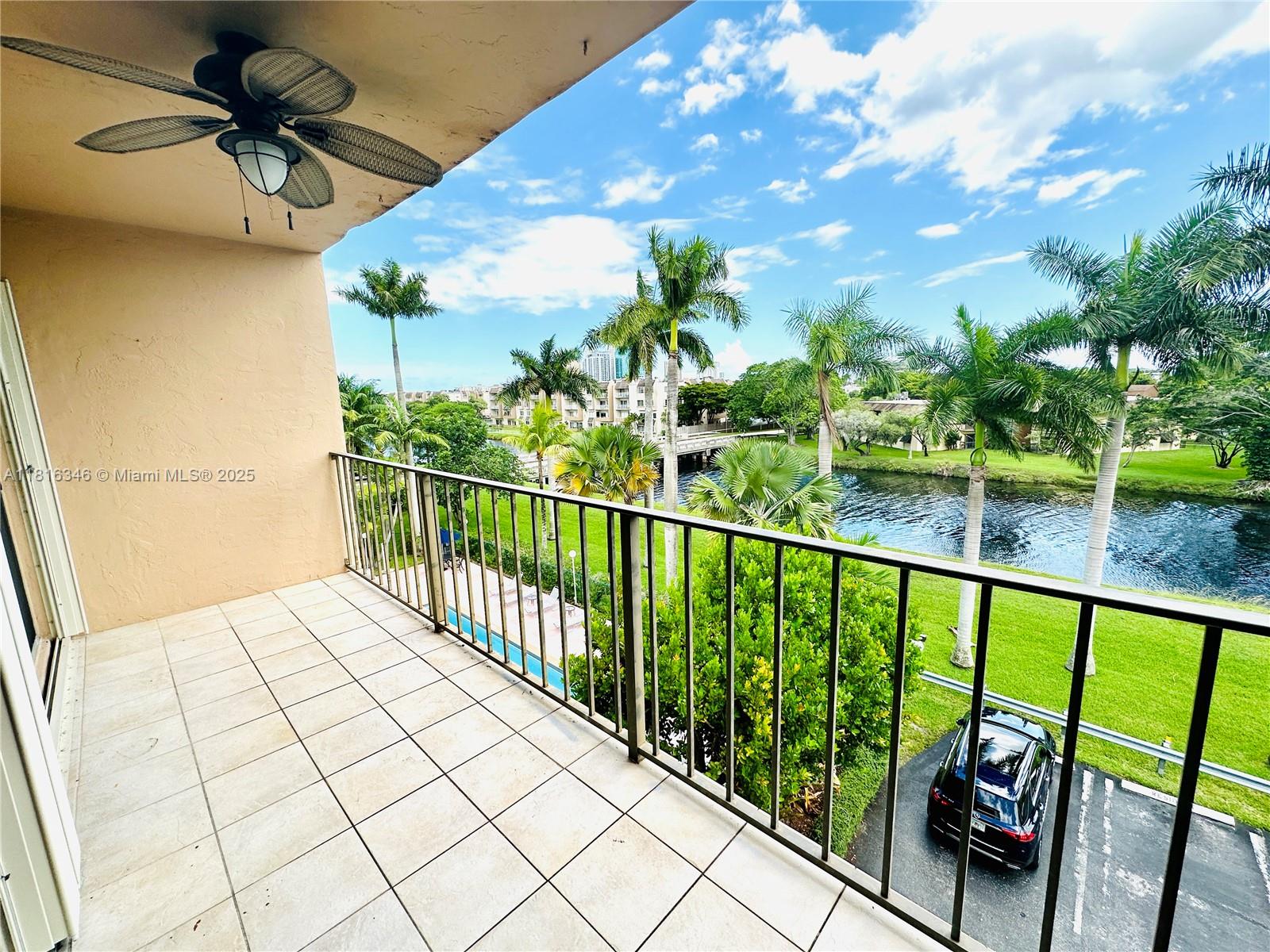 CAMINO CIRCLE CONDO - Residential
