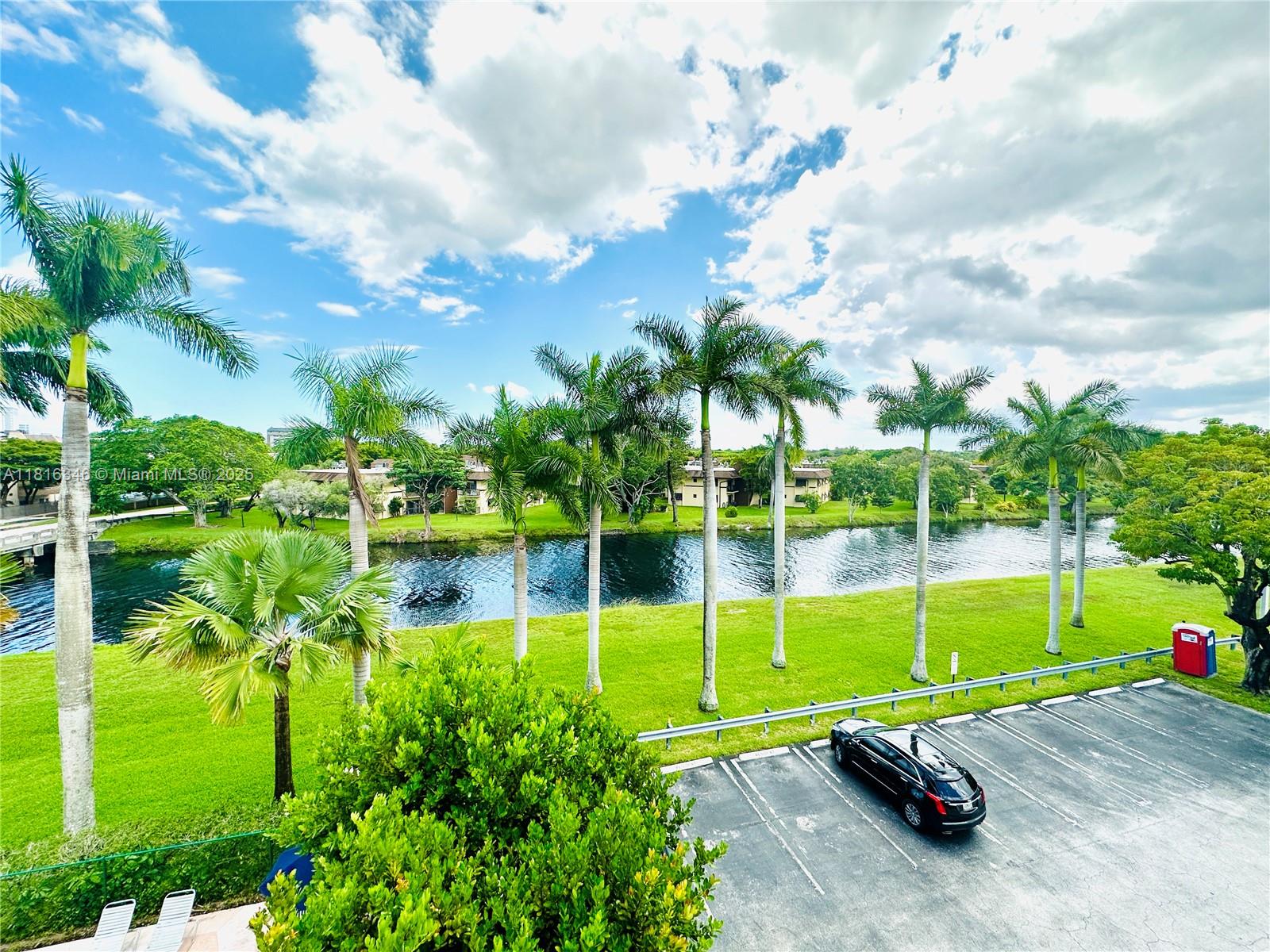 CAMINO CIRCLE CONDO - Residential