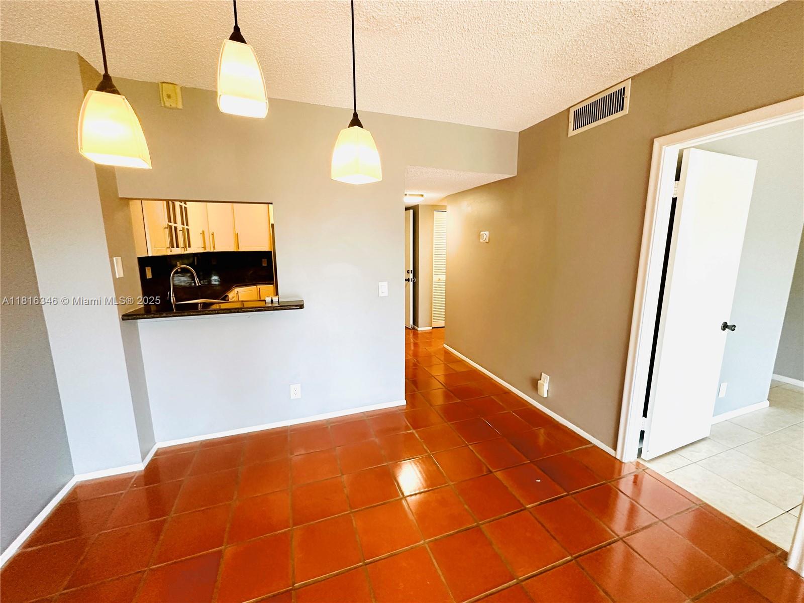 CAMINO CIRCLE CONDO - Residential