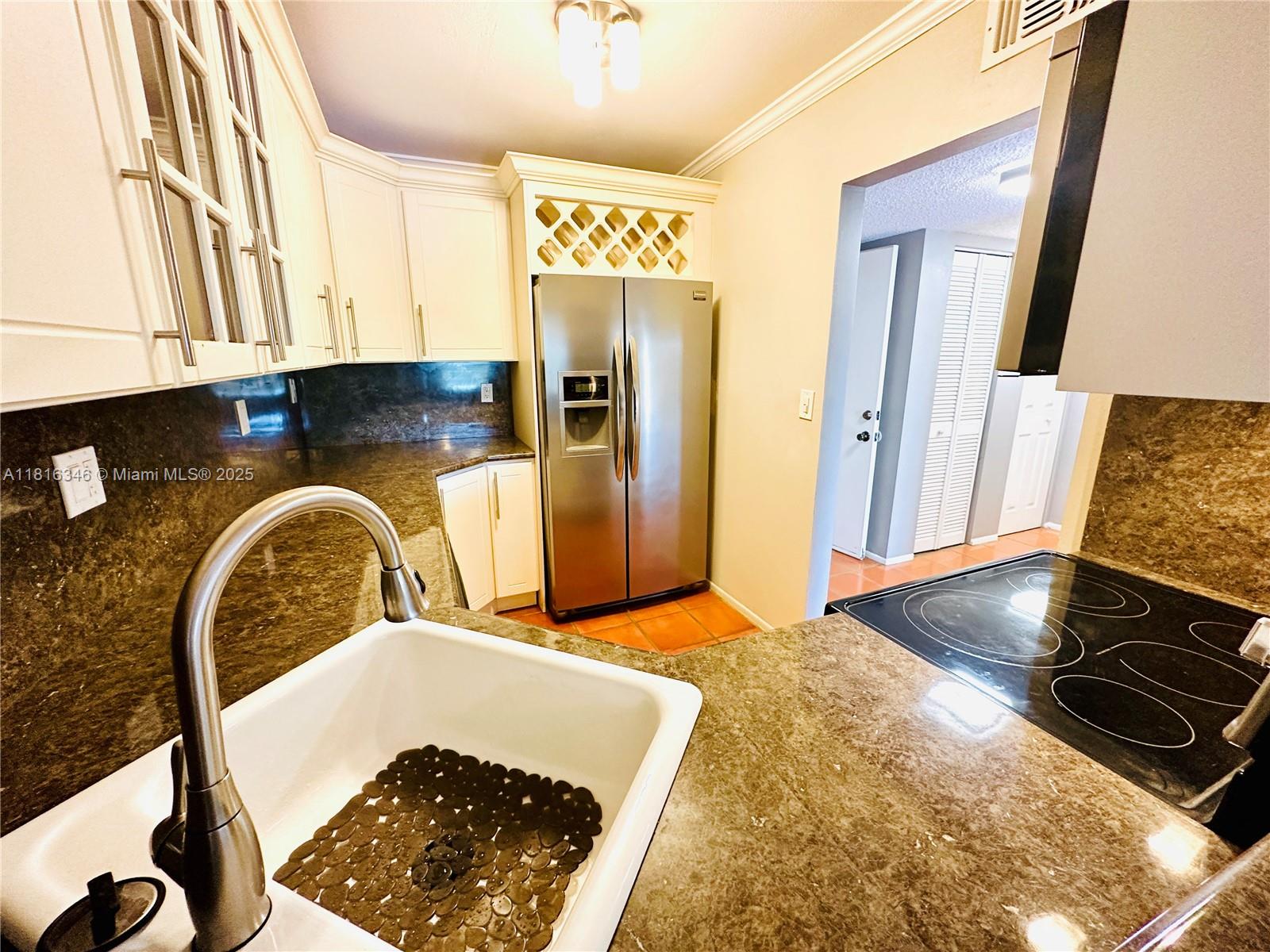 CAMINO CIRCLE CONDO - Residential