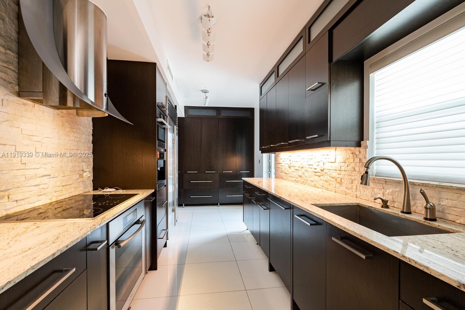 CORAL BAY SEC B - Residential