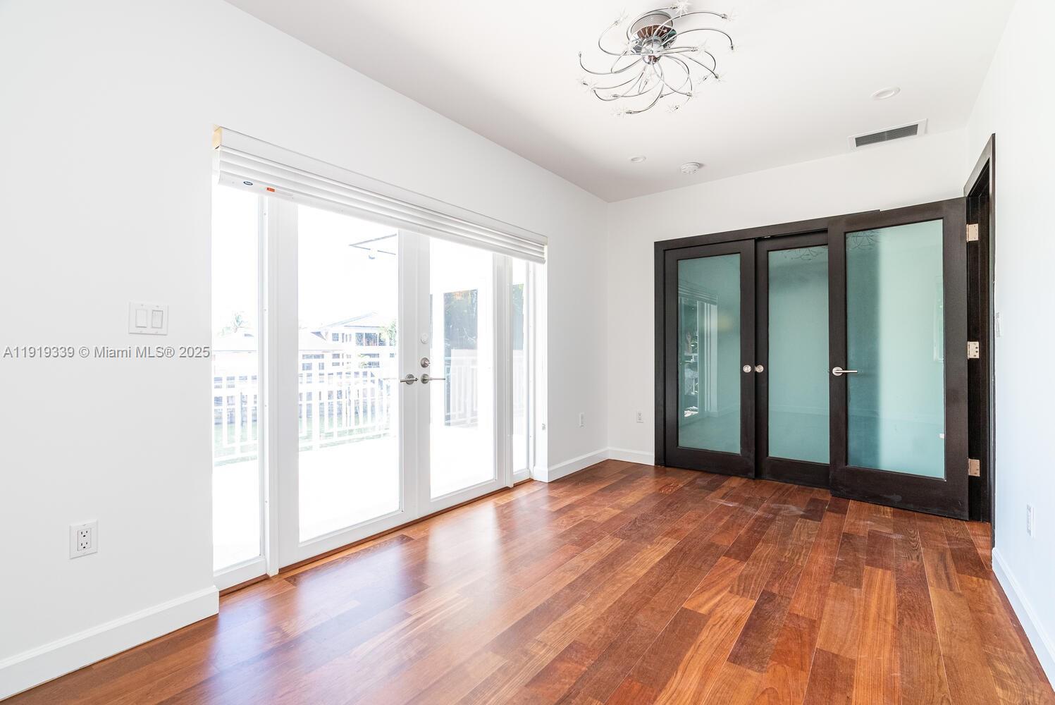 CORAL BAY SEC B - Residential