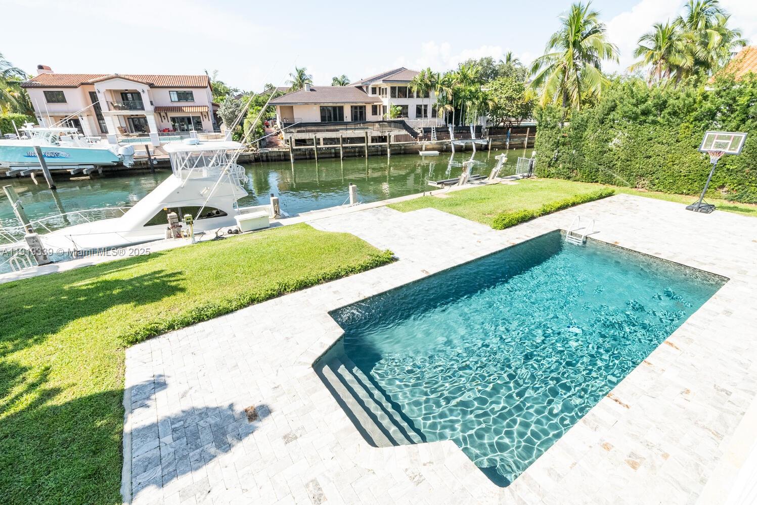 CORAL BAY SEC B - Residential