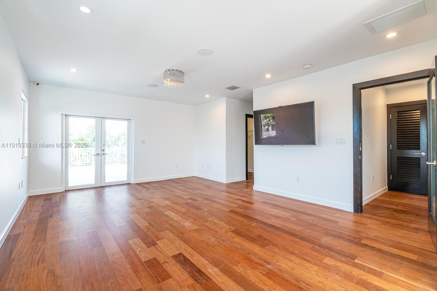 CORAL BAY SEC B - Residential