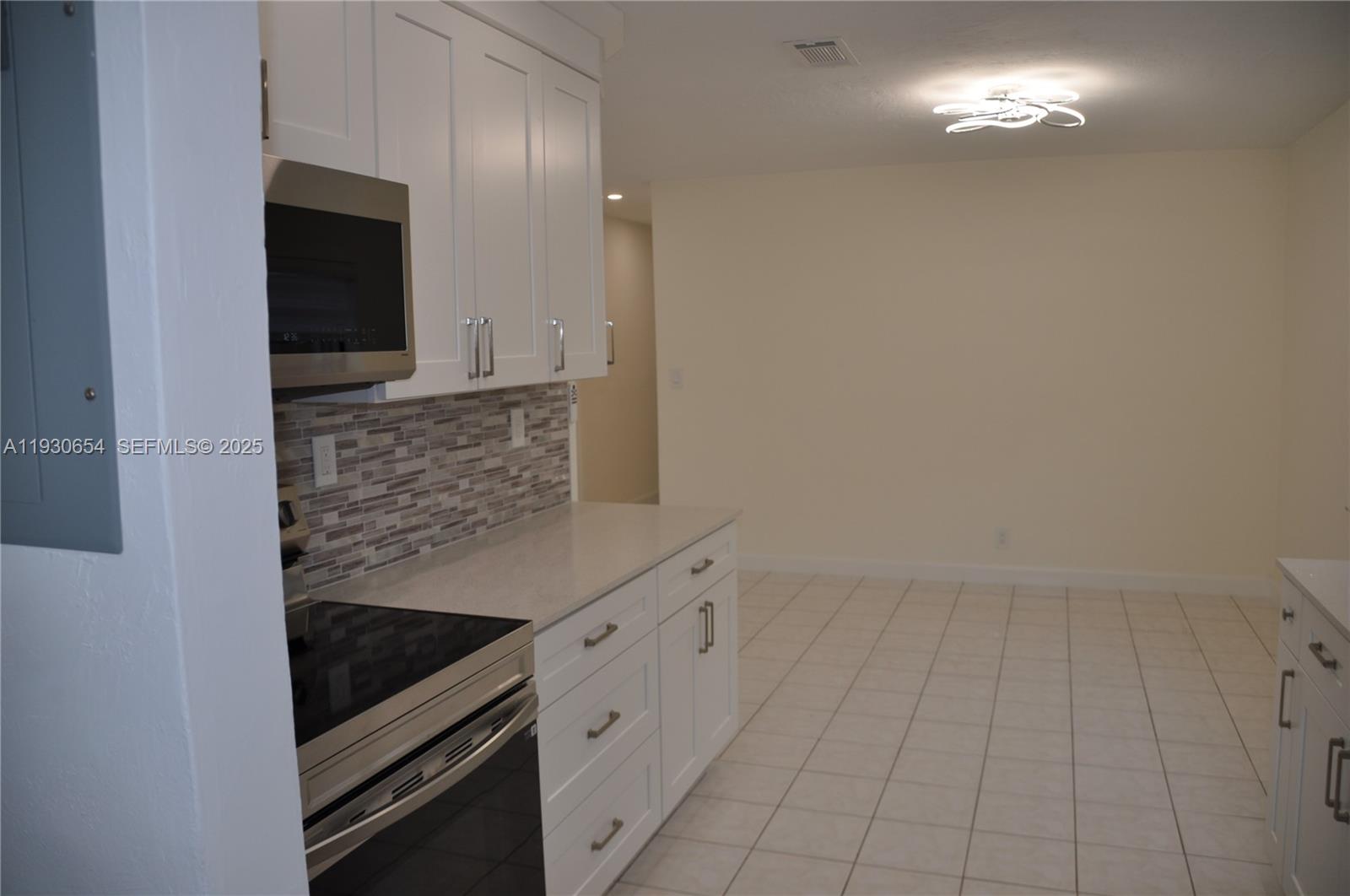 COLLIER ESTATES 1ST ADD - Residential