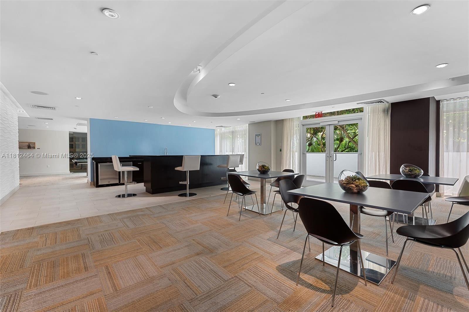 THE PLAZA 901 BRICKELL CO - Residential Lease