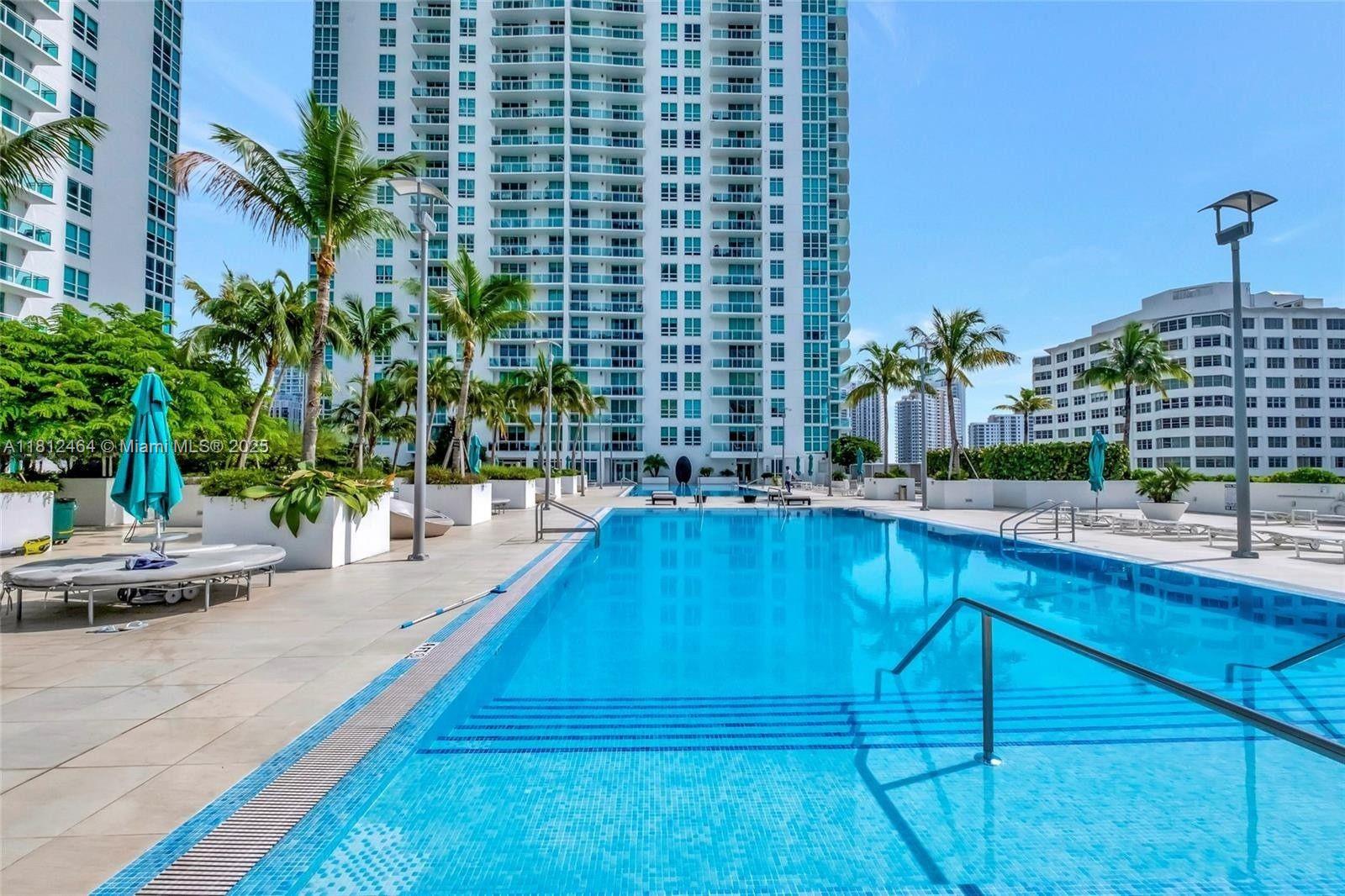 THE PLAZA 901 BRICKELL CO - Residential Lease