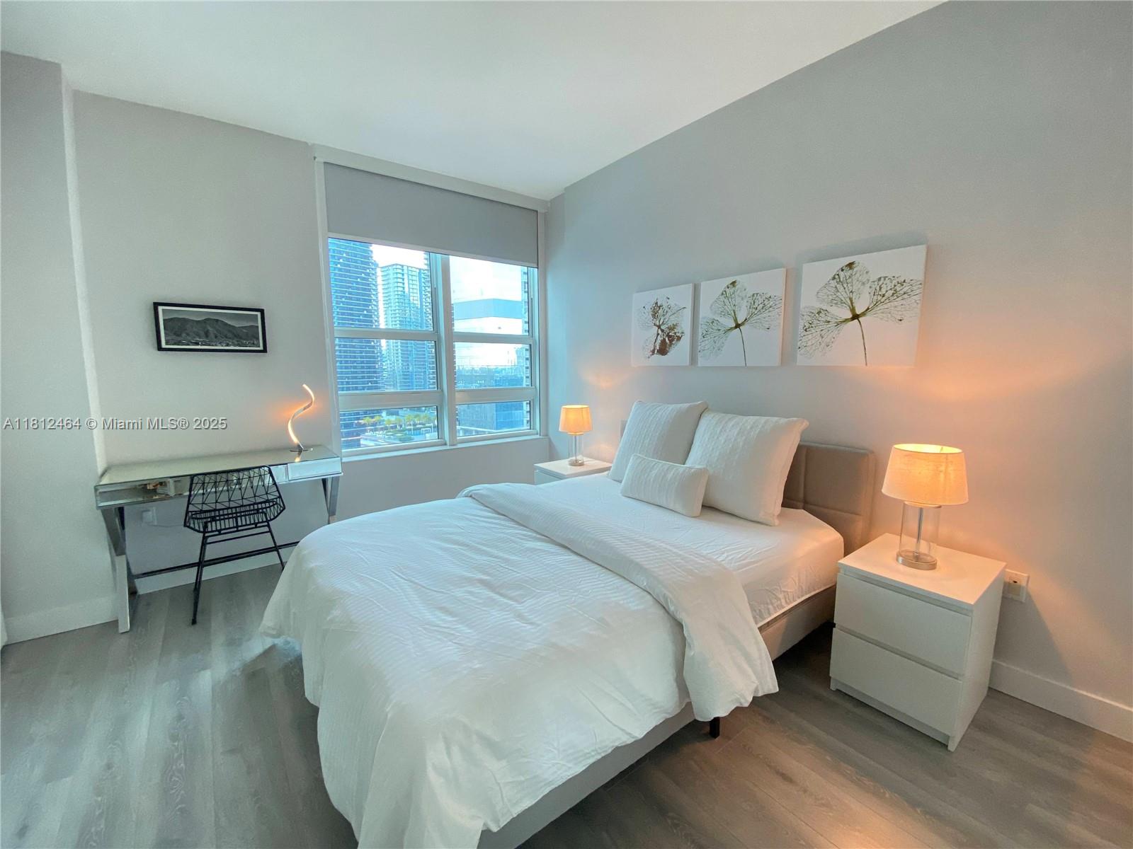THE PLAZA 901 BRICKELL CO - Residential Lease