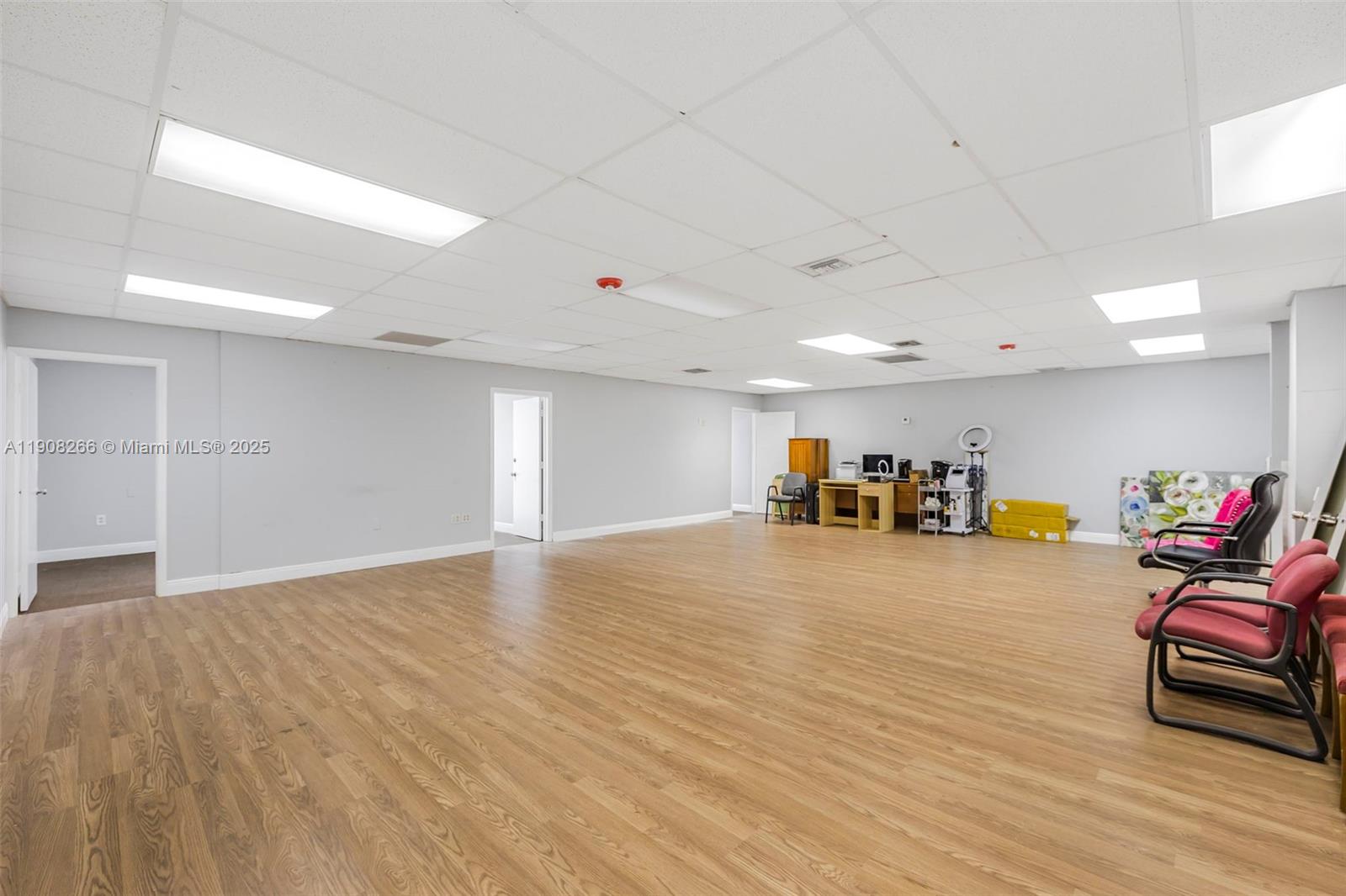 GOLDEN GLADES OFFICE PK C - Commercial Sale