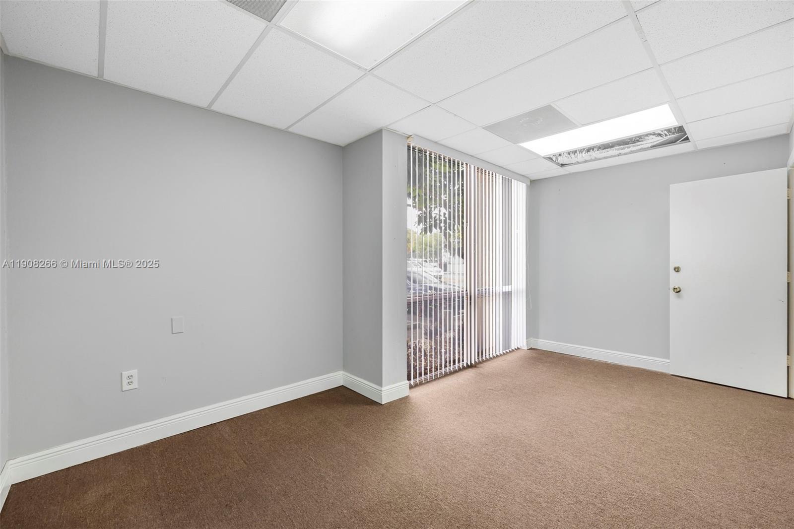 GOLDEN GLADES OFFICE PK C - Commercial Sale