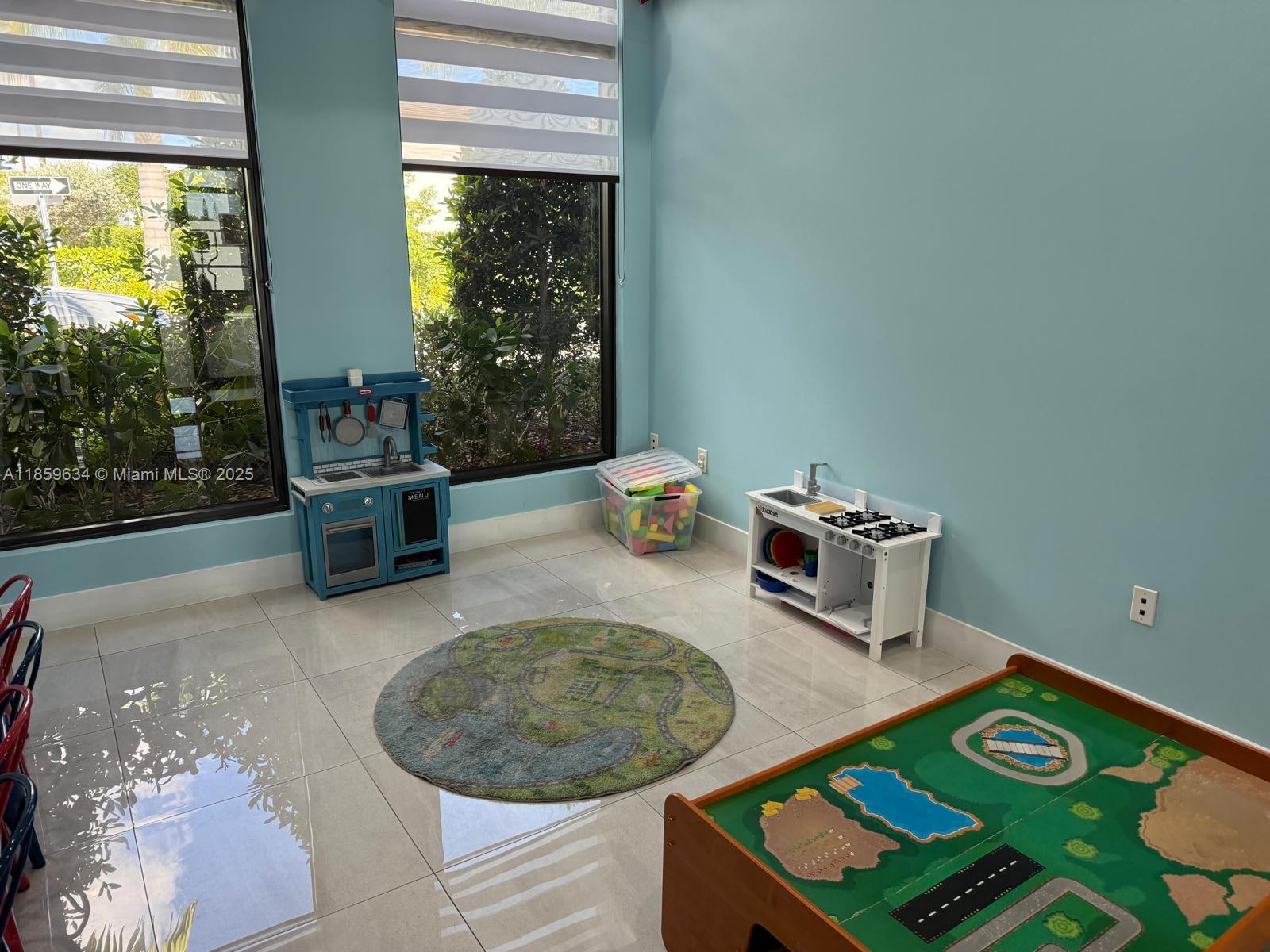 VIA VENTURA NEIGHBORHOOD - Residential Lease