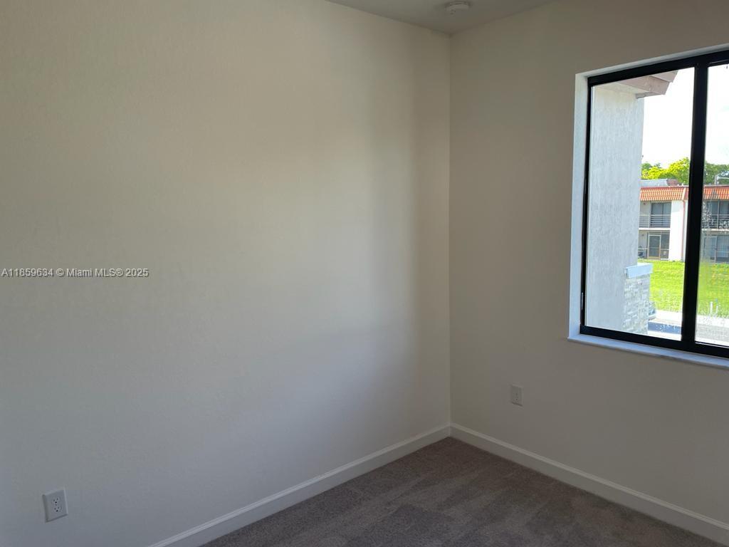 VIA VENTURA NEIGHBORHOOD - Residential Lease