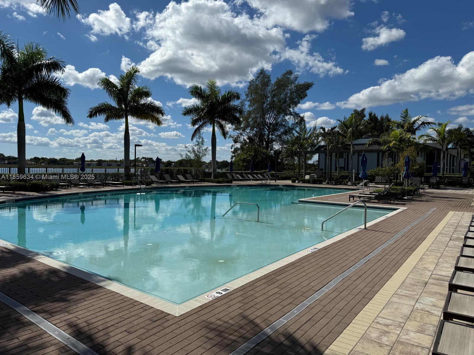 VIA VENTURA NEIGHBORHOOD - Residential Lease