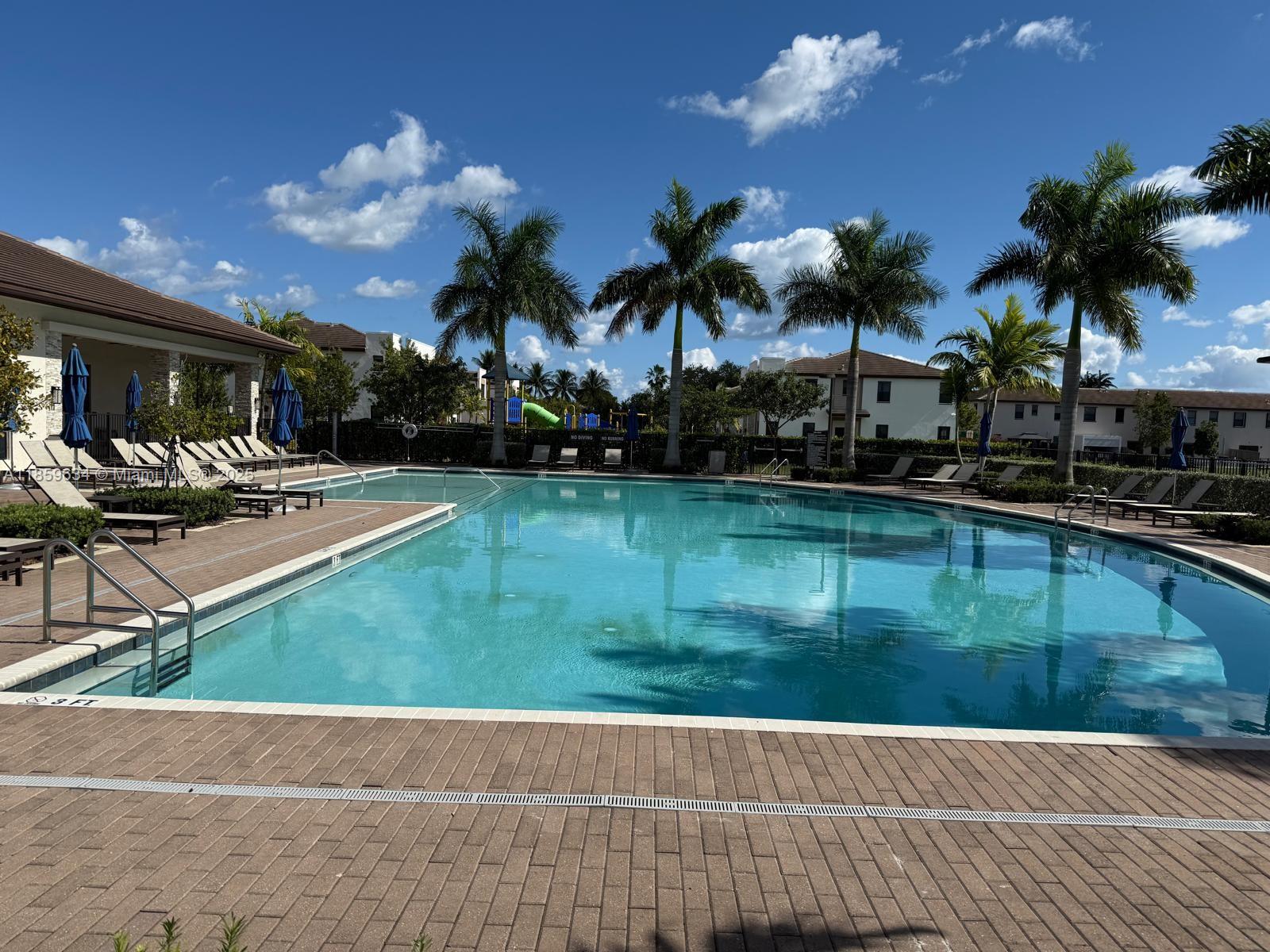 VIA VENTURA NEIGHBORHOOD - Residential Lease