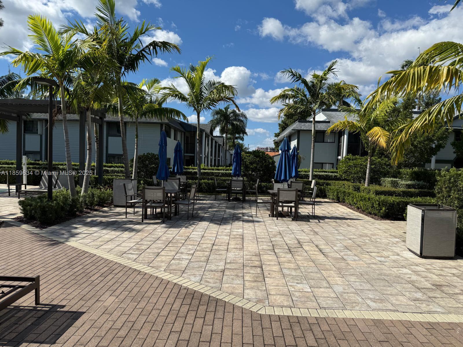 VIA VENTURA NEIGHBORHOOD - Residential Lease