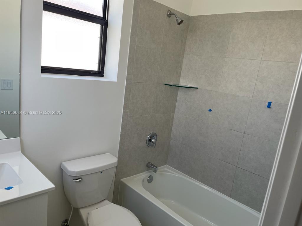 VIA VENTURA NEIGHBORHOOD - Residential Lease