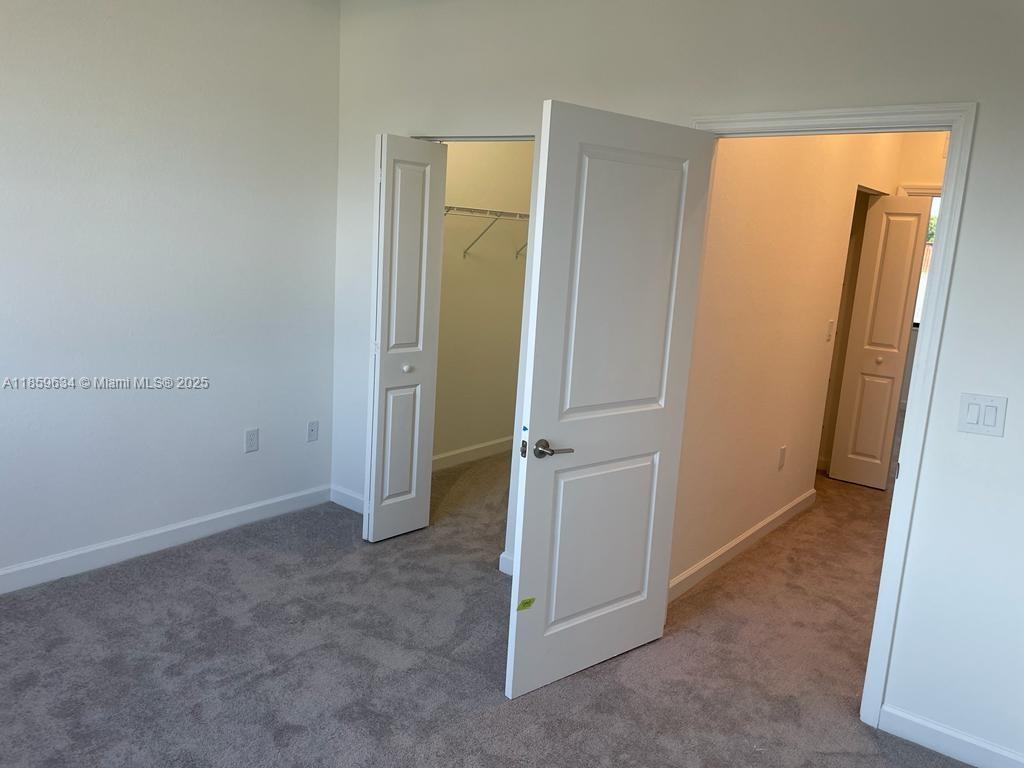 VIA VENTURA NEIGHBORHOOD - Residential Lease