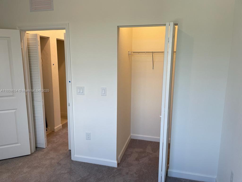 VIA VENTURA NEIGHBORHOOD - Residential Lease