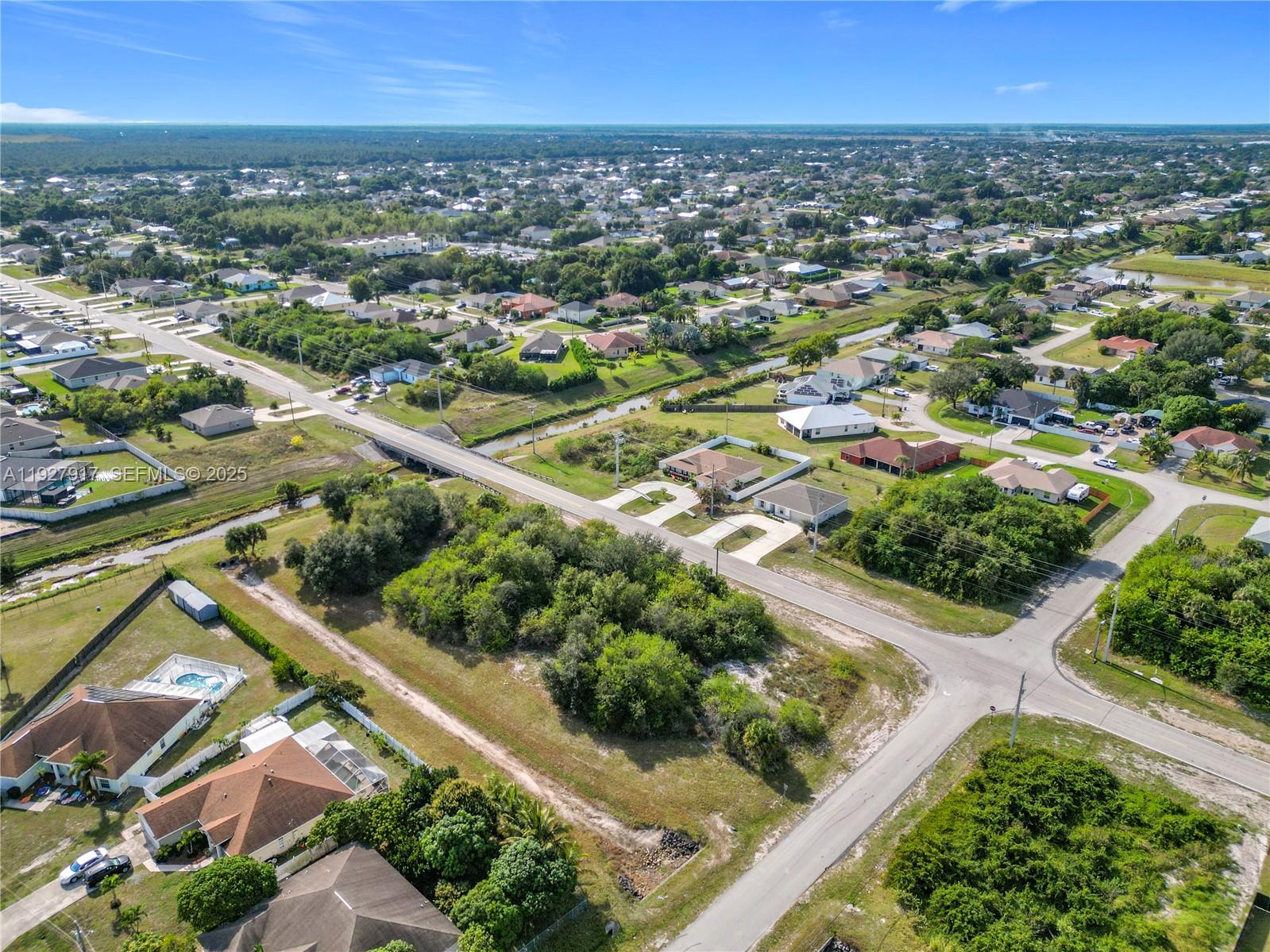 PORT ST LUCIE SECTION 33 - Land