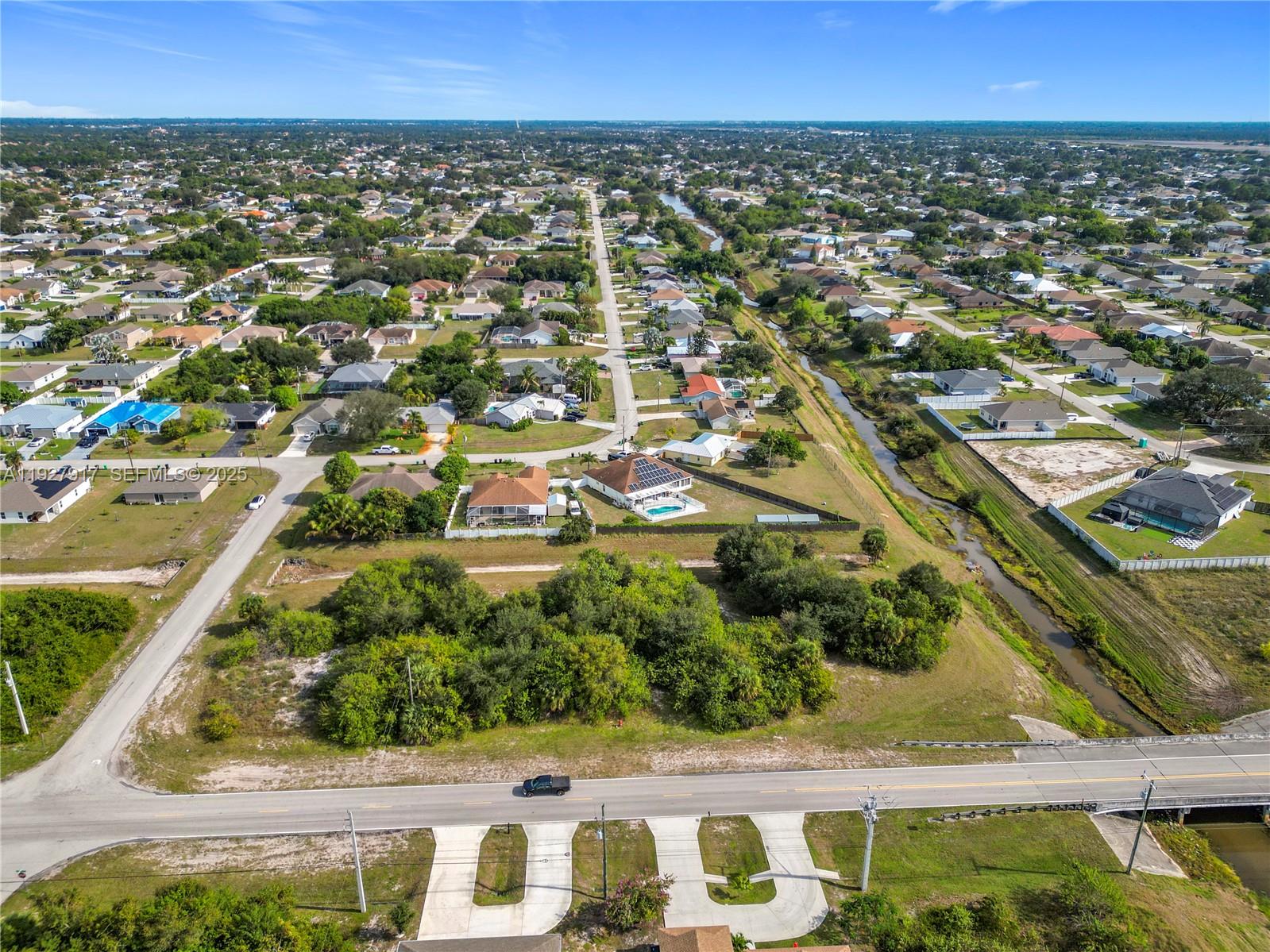 PORT ST LUCIE SECTION 33 - Land