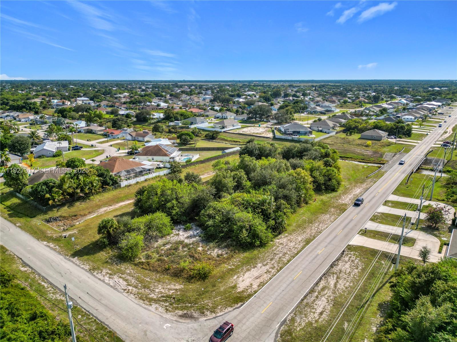 PORT ST LUCIE SECTION 33 - Land