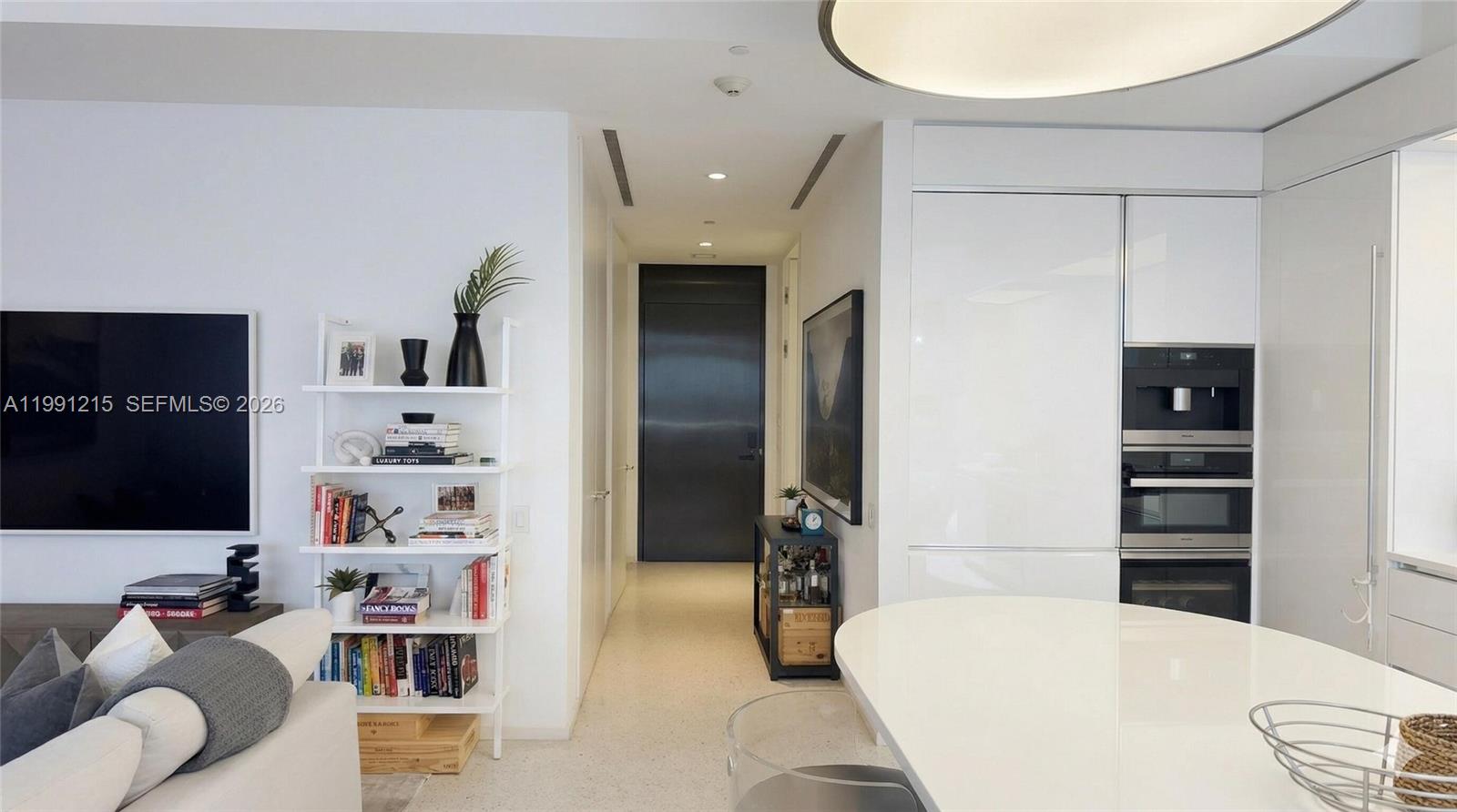 View photos, virtual tours, details... 3315 Collins Ave 8D