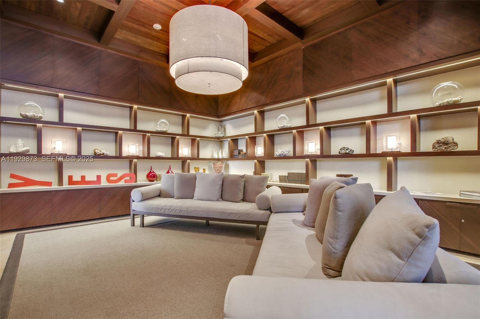 MEI CONDO - Residential