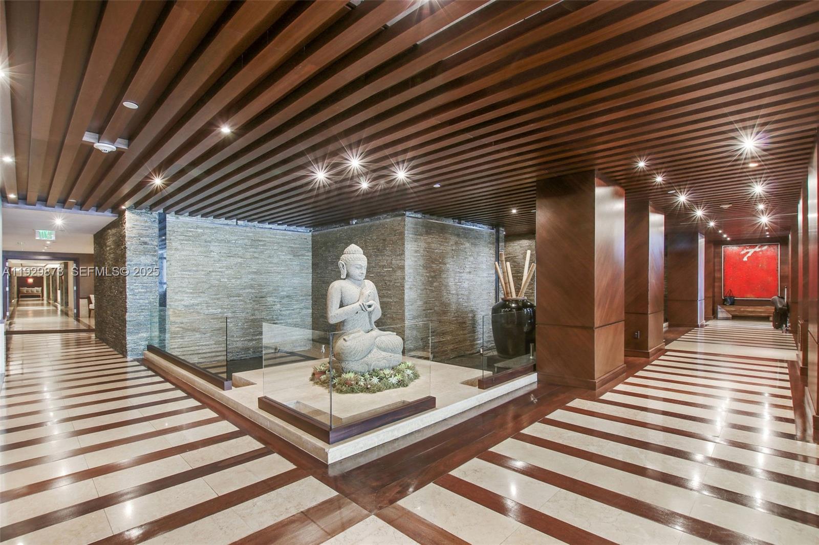 MEI CONDO - Residential