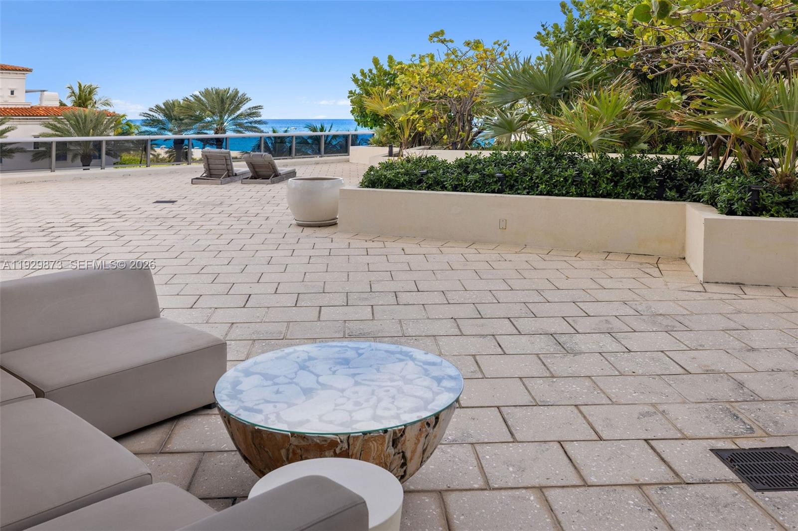 MEI CONDO - Residential