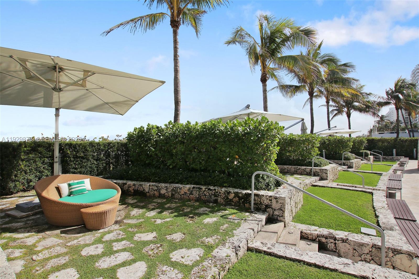 MEI CONDO - Residential