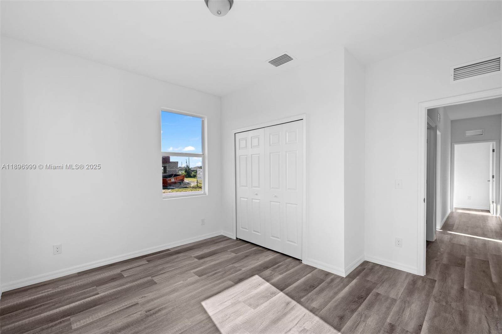 2518 NW 10TH TER