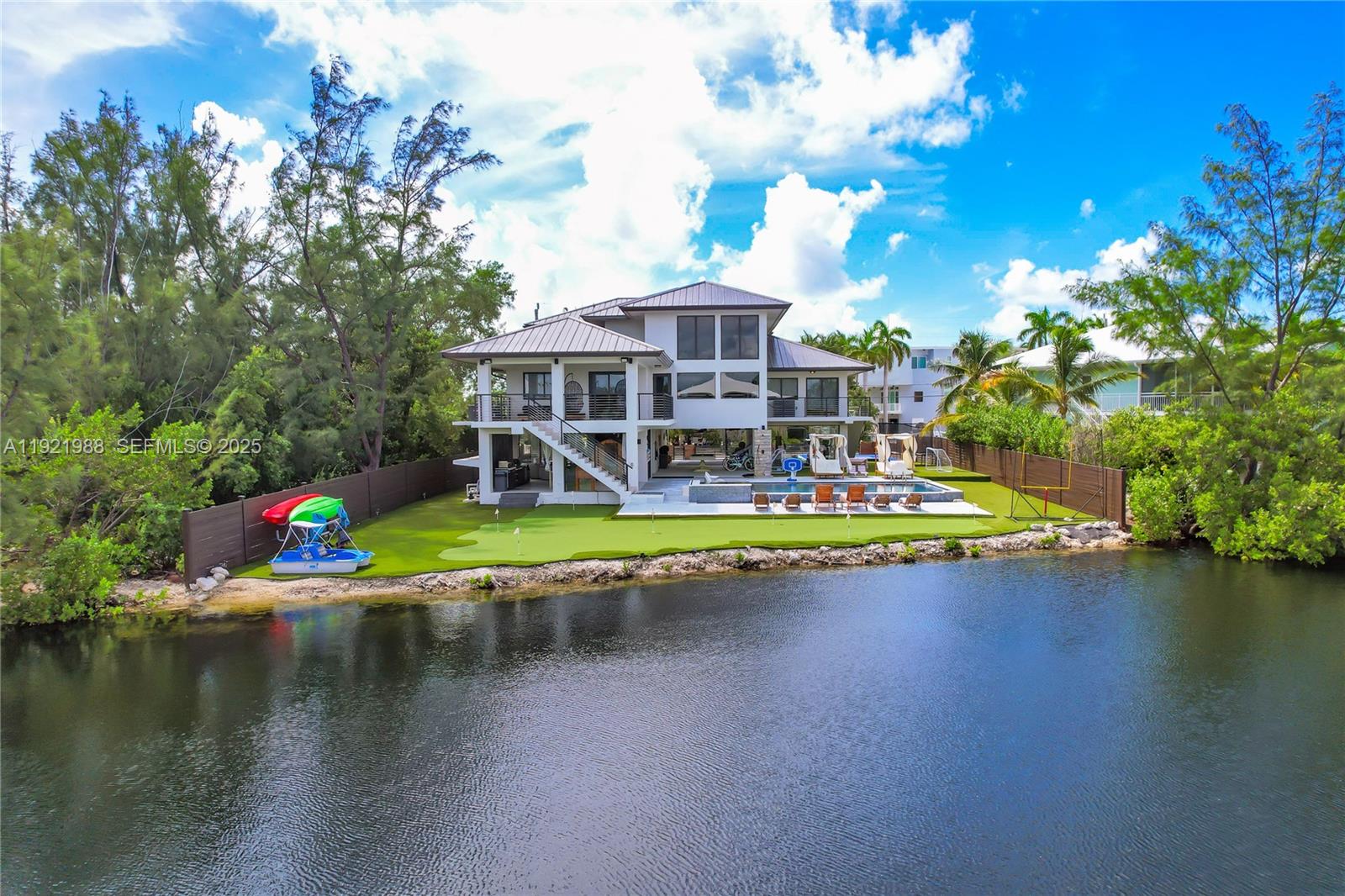BUCCANEER PT (LARGO SOUND - Residential
