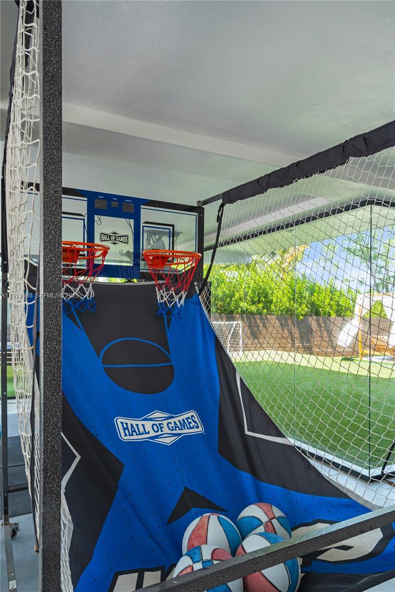 BUCCANEER PT (LARGO SOUND - Residential