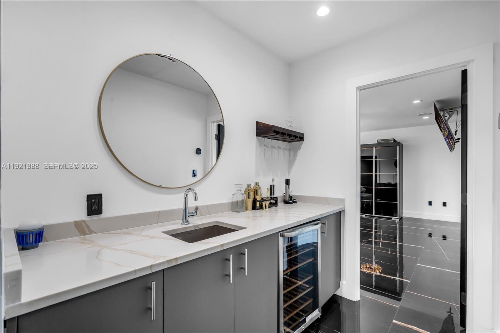 BUCCANEER PT (LARGO SOUND - Residential