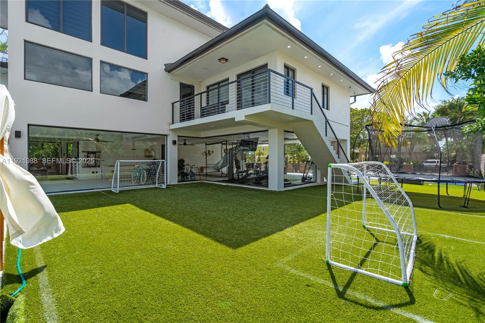 BUCCANEER PT (LARGO SOUND - Residential