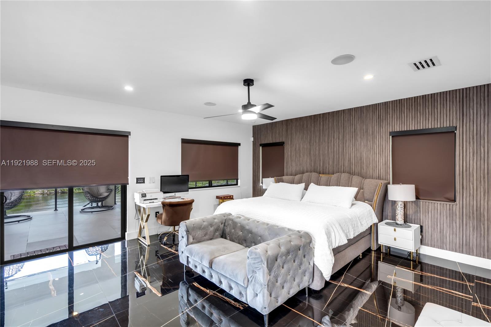 BUCCANEER PT (LARGO SOUND - Residential