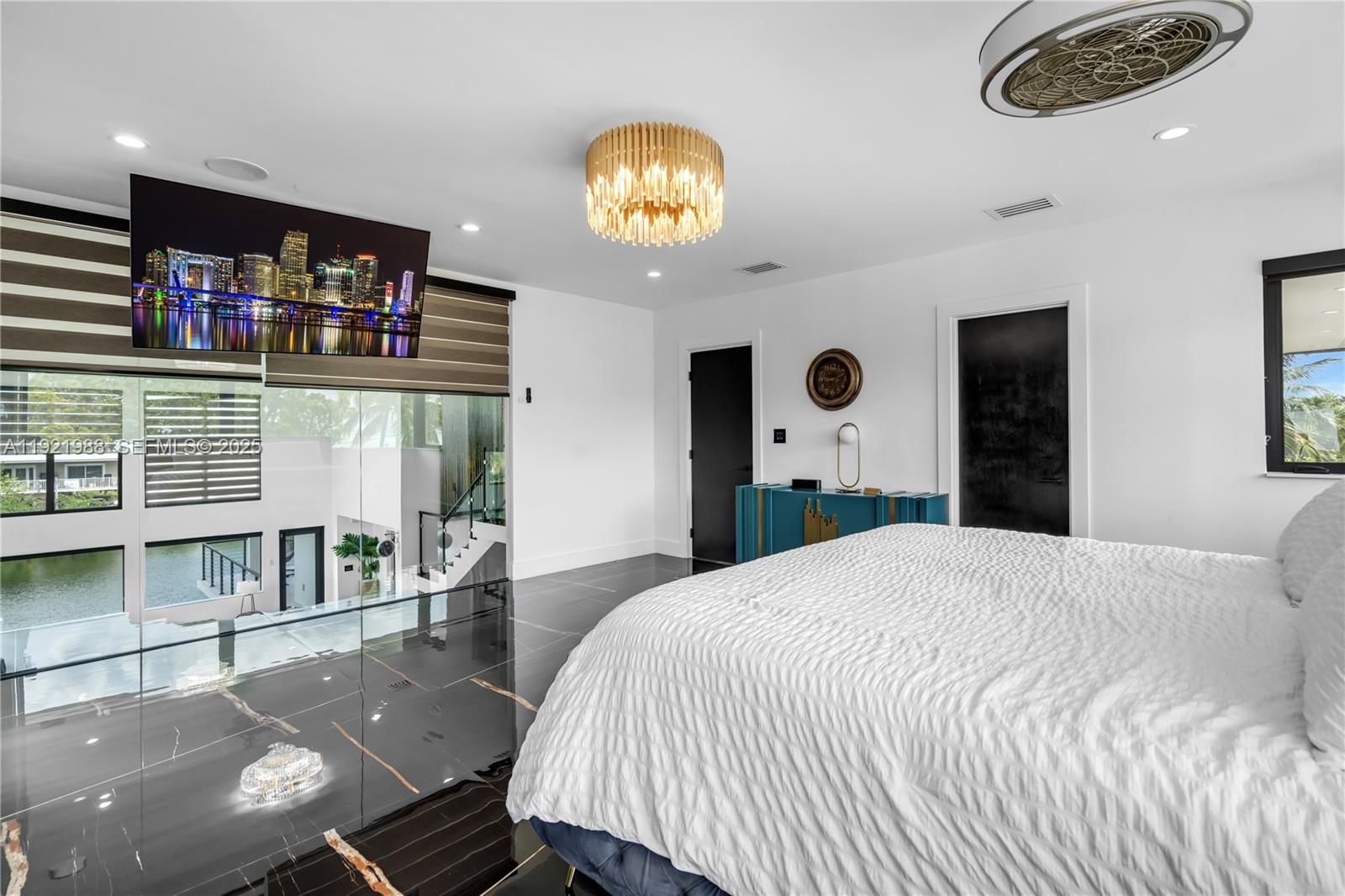 BUCCANEER PT (LARGO SOUND - Residential