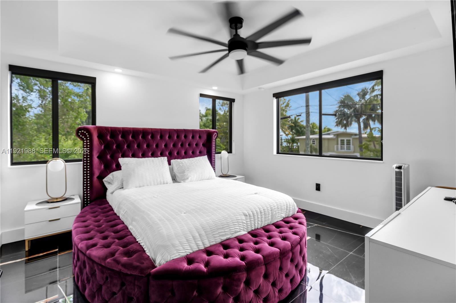 BUCCANEER PT (LARGO SOUND - Residential