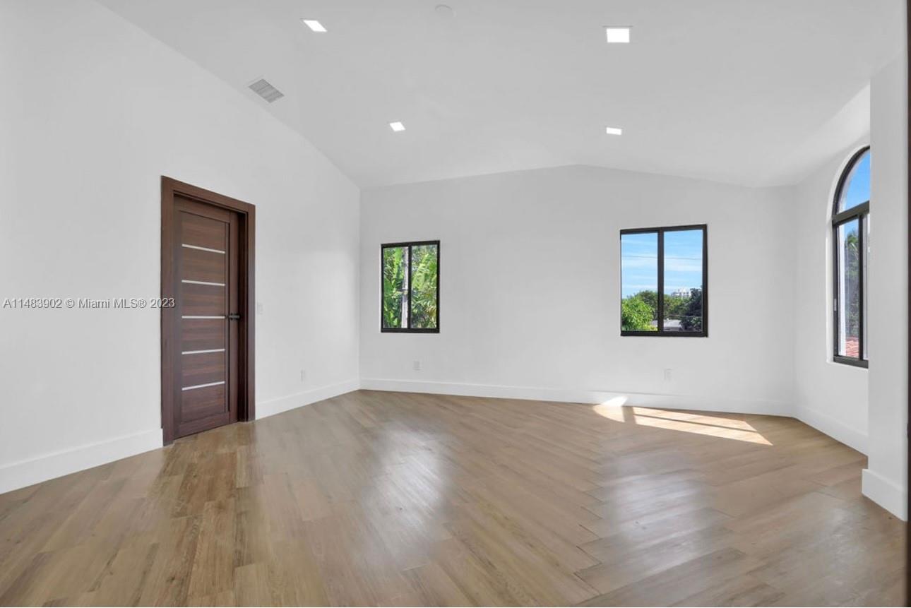 BISC SHORES HEIGHTS - Residential