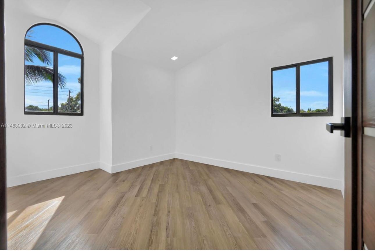 BISC SHORES HEIGHTS - Residential