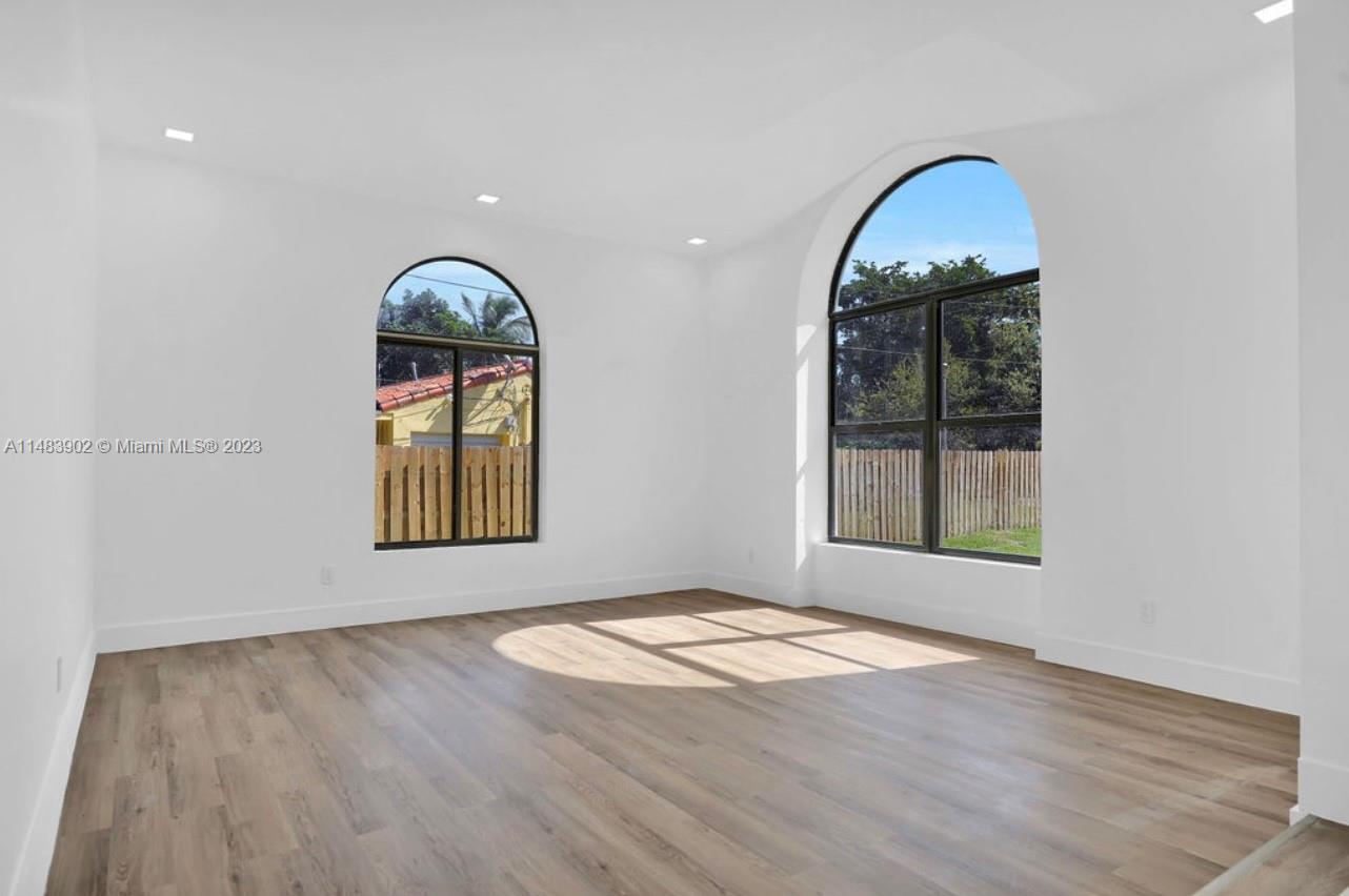 BISC SHORES HEIGHTS - Residential