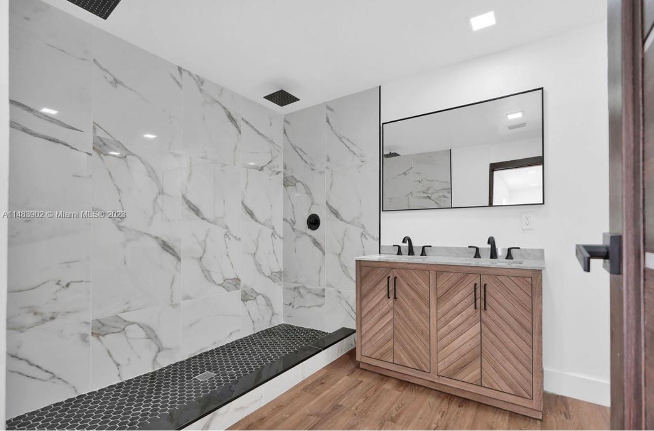 BISC SHORES HEIGHTS - Residential